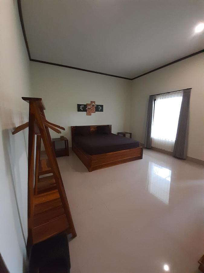 Kamala Hotel Selong Belanak Exterior foto