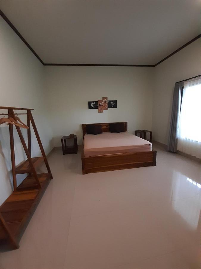 Kamala Hotel Selong Belanak Exterior foto