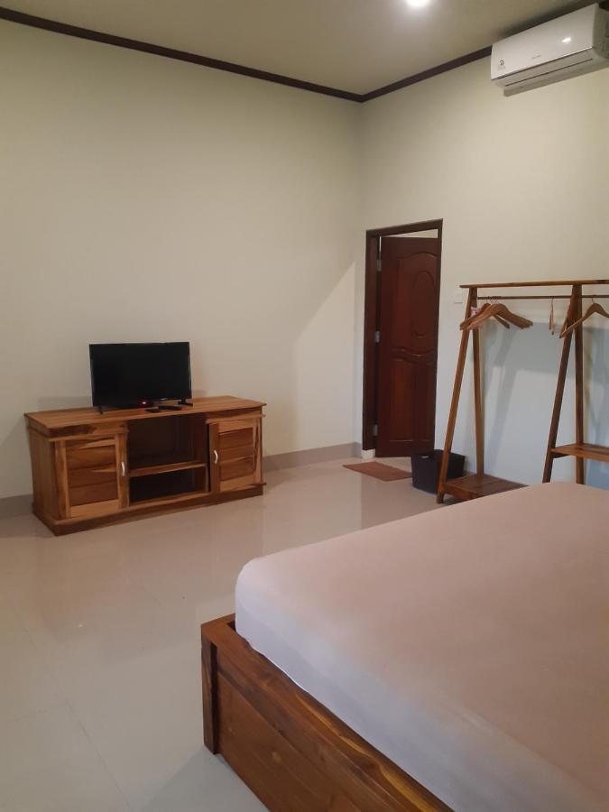 Kamala Hotel Selong Belanak Exterior foto