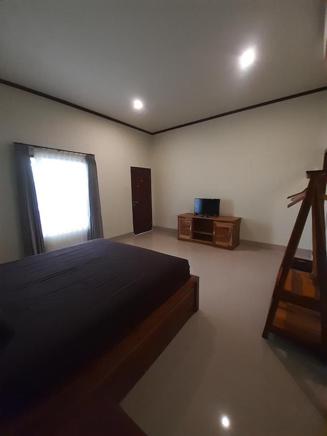 Kamala Hotel Selong Belanak Exterior foto